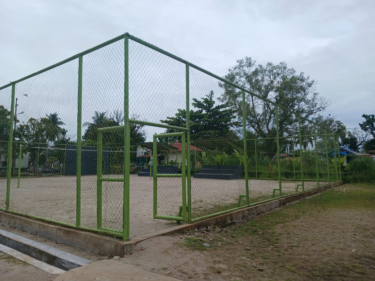 Foto depan Lapangan Voli FIK Lubuk Buaya