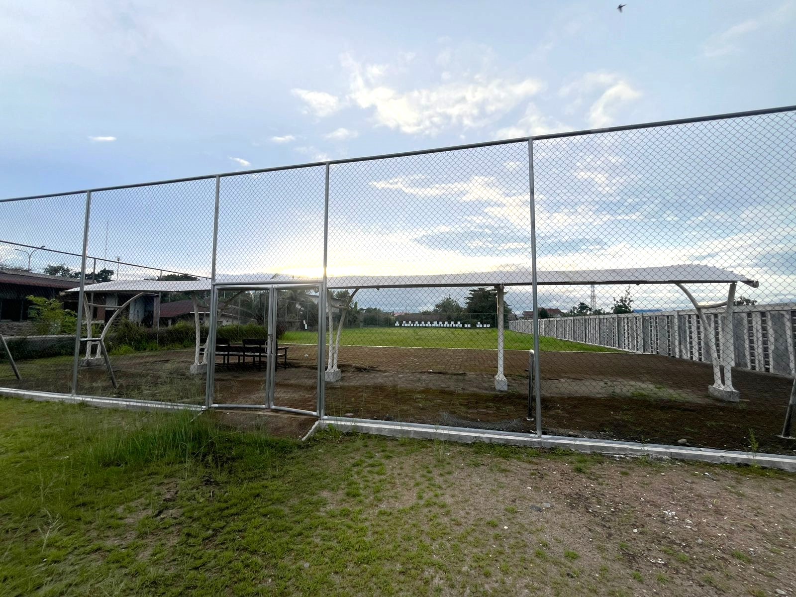 Foto depan Lapangan Panahan FIK Lubuk Buaya