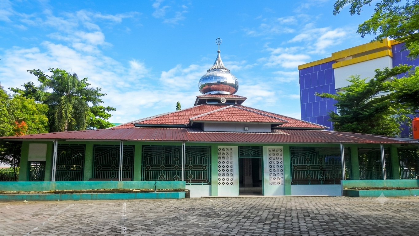 Foto depan Masjid Amanah FBS