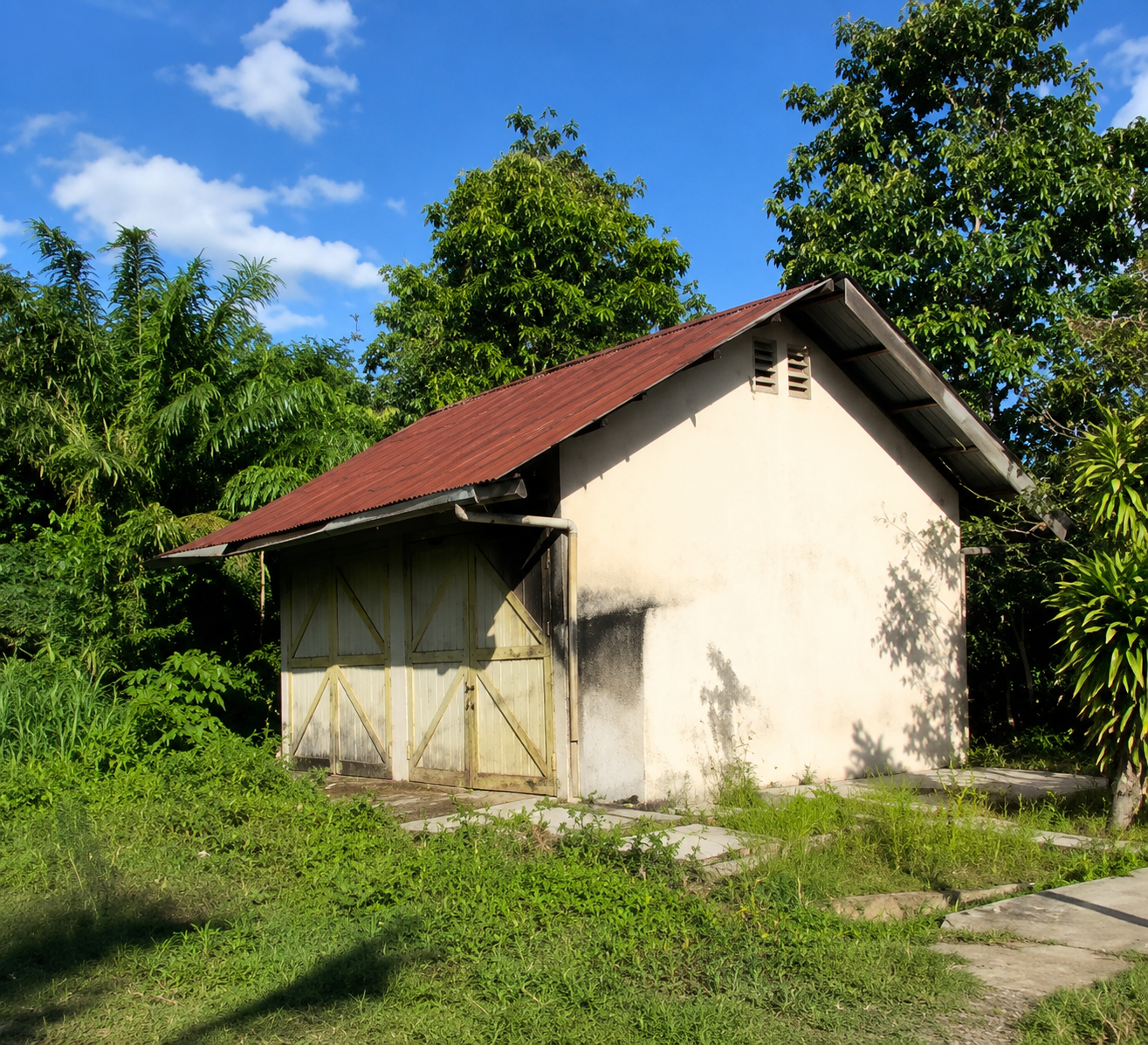 Foto depan Bangunan Gudang Sijunjung