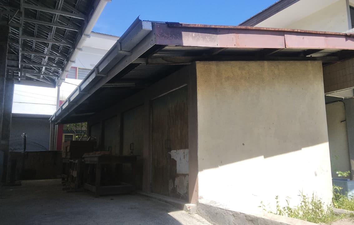 Foto depan Gudang Bahan Sipil FT