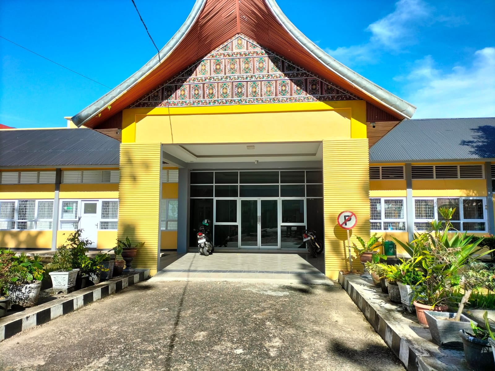 Foto depan Gedung Kantor Psikologi 2 FPK Bukittinggi