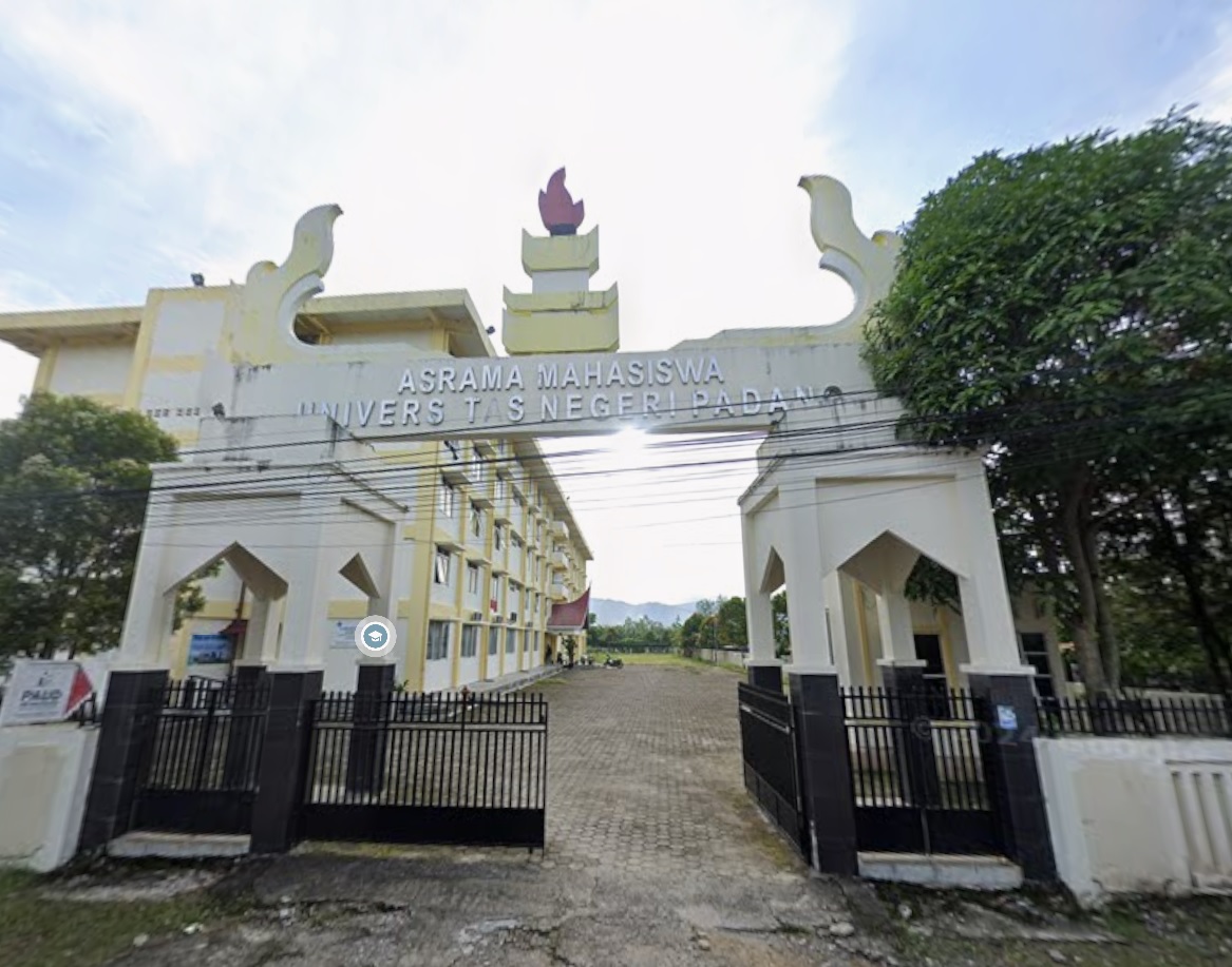 Foto depan Asrama Patenggangan UNP