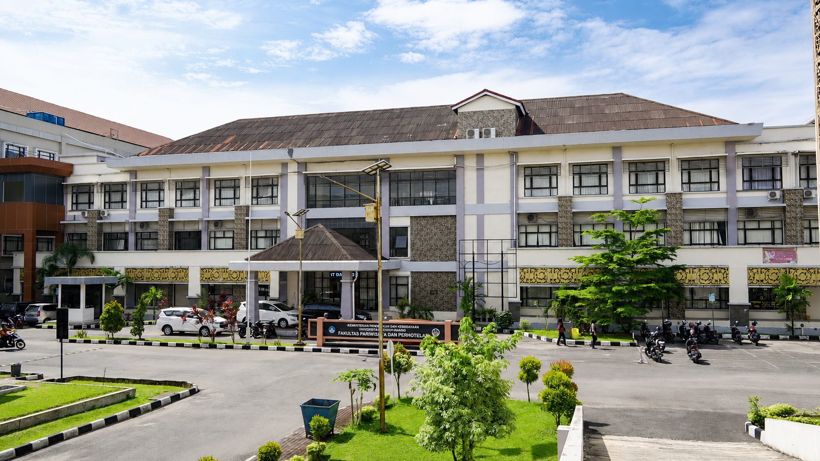 Foto depan Gedung Dekanat FPP