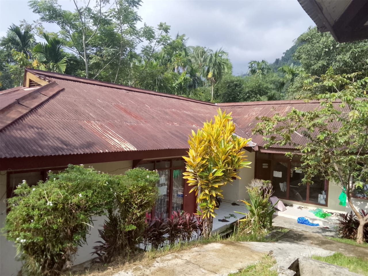 Foto depan Asrama JV Limau Manis