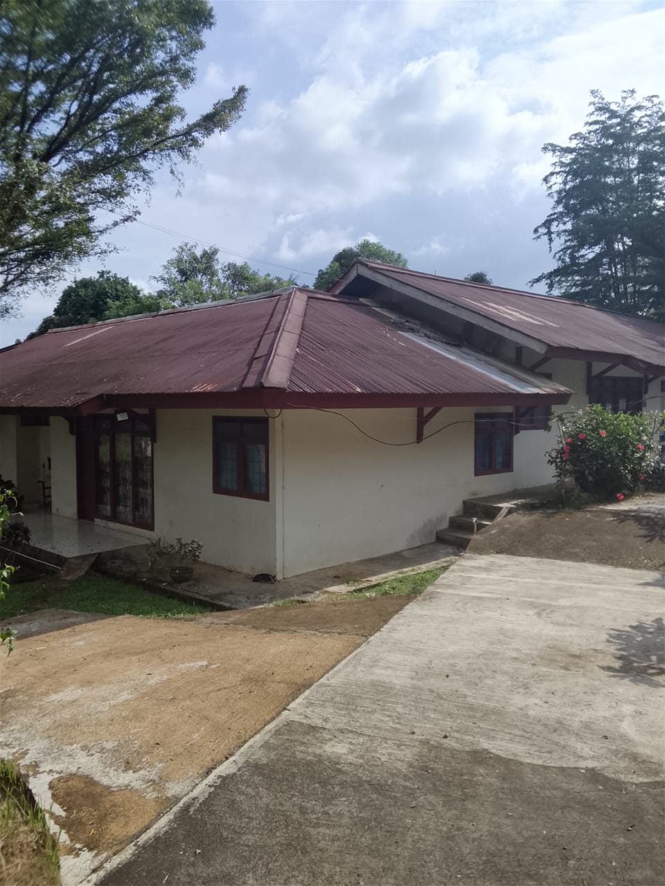 Foto depan Asrama JQ Limau Manis