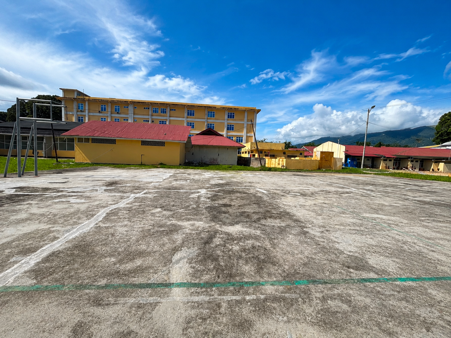 Foto depan Lapangan Basket Bukittinggi