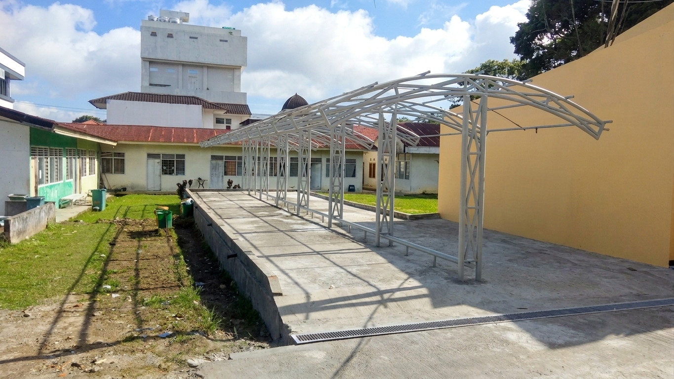 Foto depan Bangunan Parkir Roda 2 FPK Bukittinggi