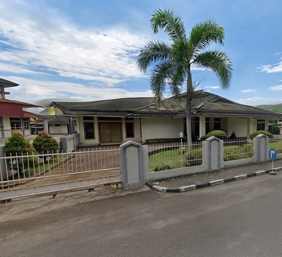 Foto depan R.Jabatan Rektor